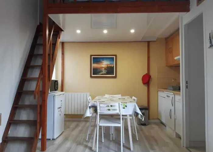 Climatise 4 Places De 25 M2 Avec Mezzanine, Terrasse