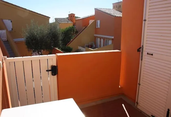 Climatise 4 Places De 25 M2 Avec Mezzanine, Terrasse *